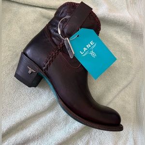 Brand New Lane Boots - style Plain Jane shortie